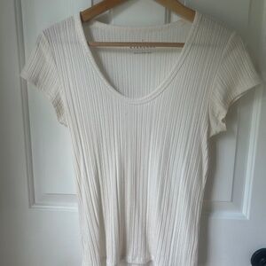 Everlane Cream Ribbed Scoop Neck Cap Sleeve Tee - Size M